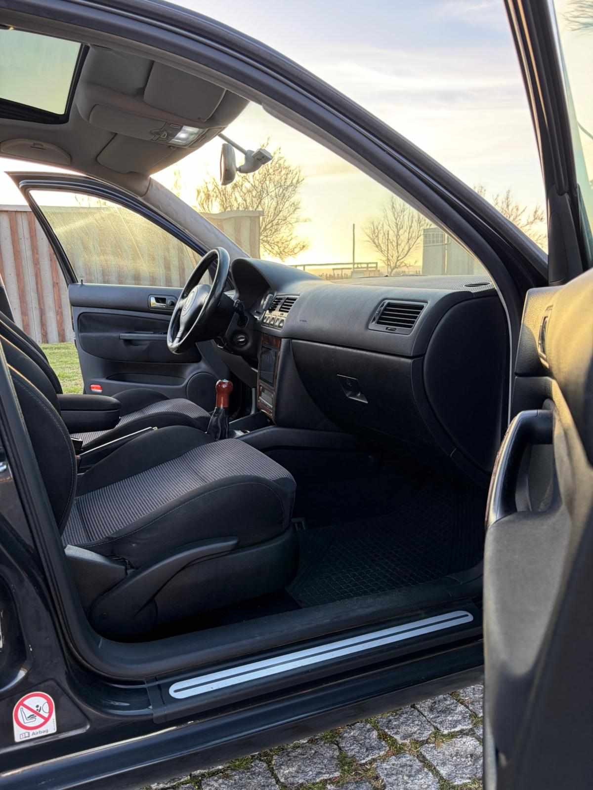 volkswagen-bora-1-9-tdi-2000-diesel-1896cc