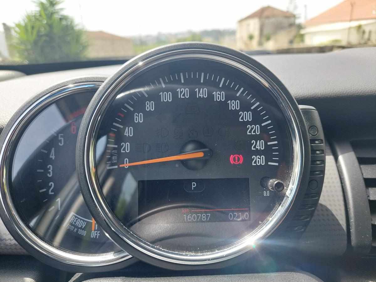 mini-hatch-d-1-5-2015-diesel-1496cc