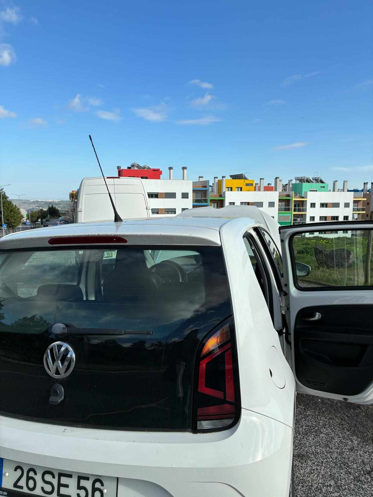 volkswagen-up-1-0-2016-gasolina-999cc