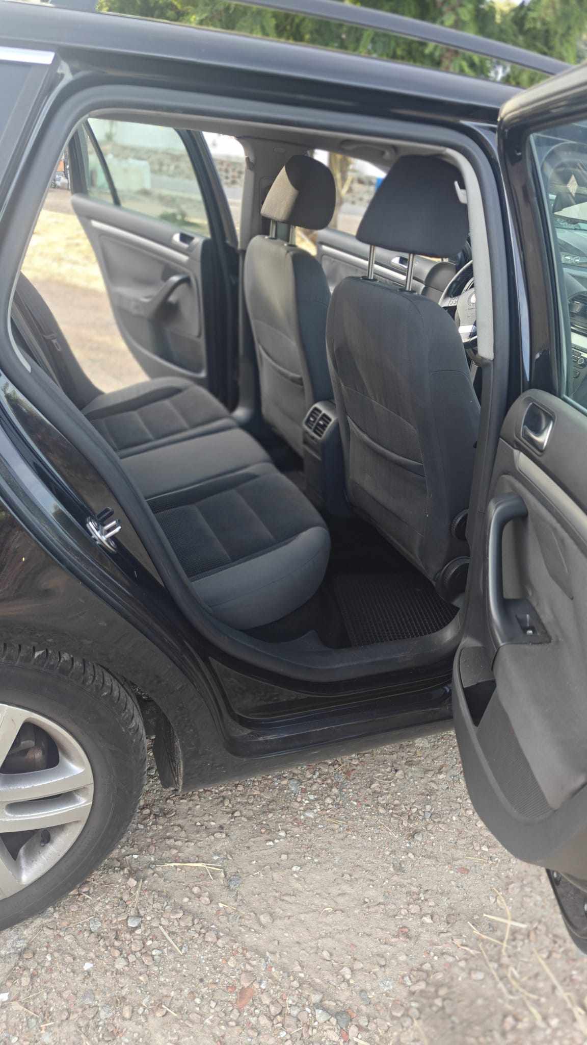 volkswagen-golf-1-9-tdi-2009-diesel-1896cc
