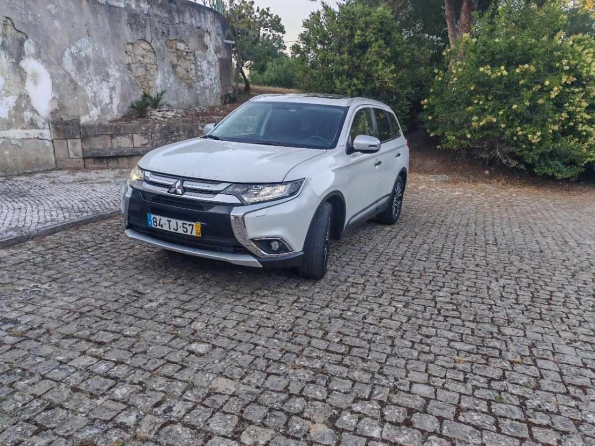mitsubishi-outlander-2-3-150cv-2017-diesel-2268cc