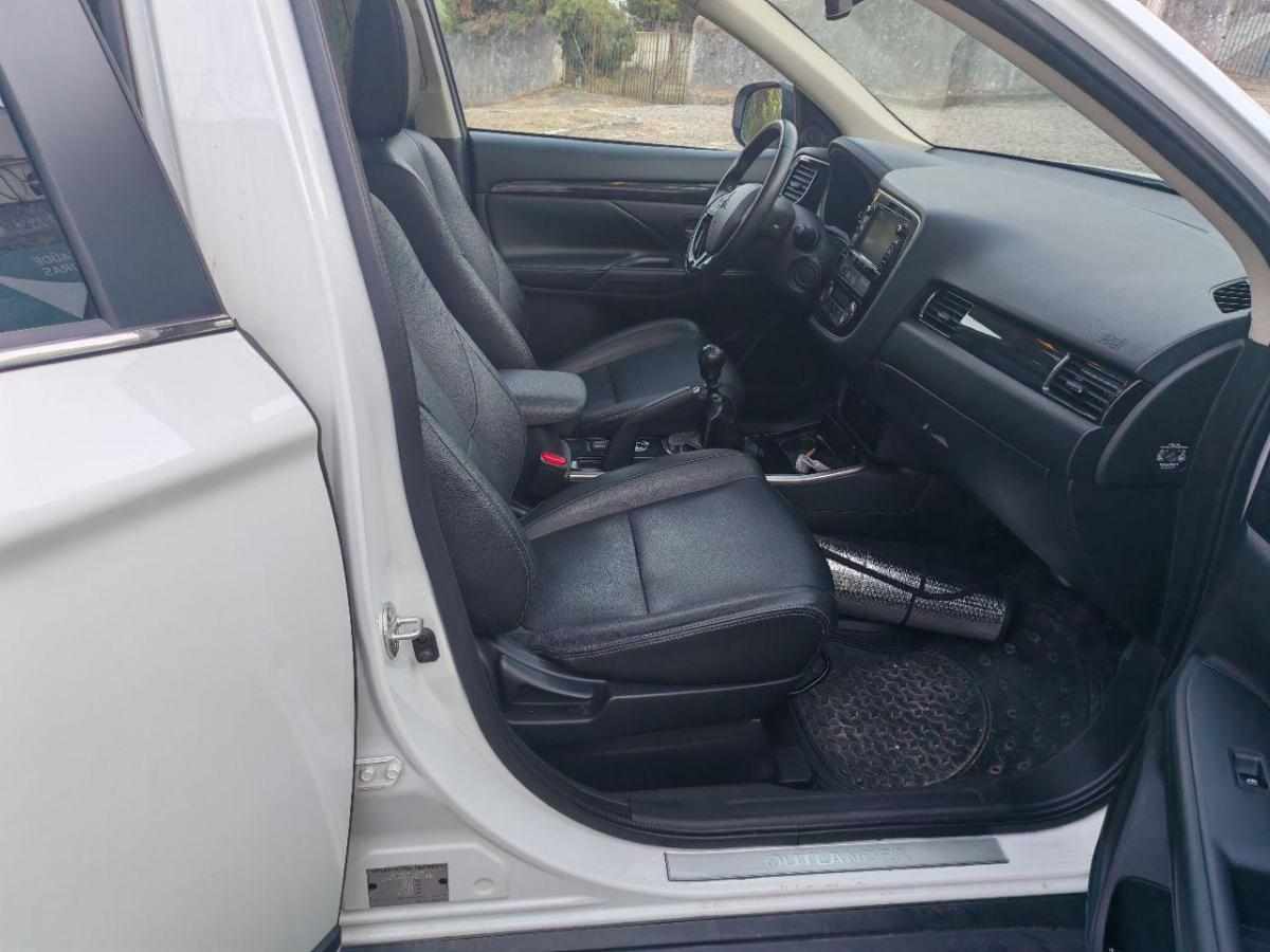 mitsubishi-outlander-2-3-150cv-2017-diesel-2268cc
