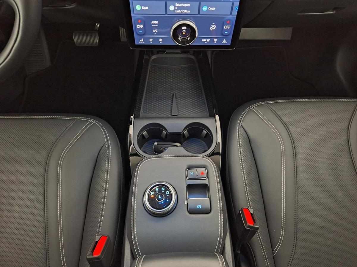 ford-mustang-mach-e-standard-range-2023-eletrico
