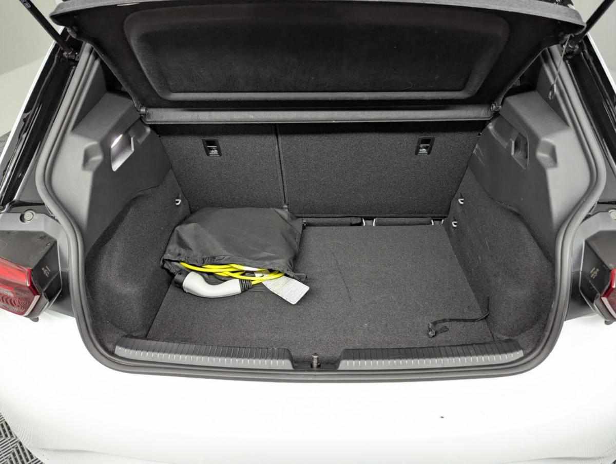 volkswagen-id-3-pro-performance-58-kwh-2023-eletrico