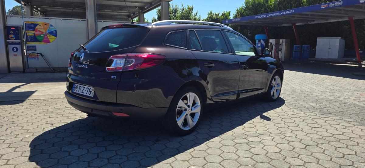 renault-megane-sport-tourer1-5-dci-bose-edition-2012-diesel-1461cc