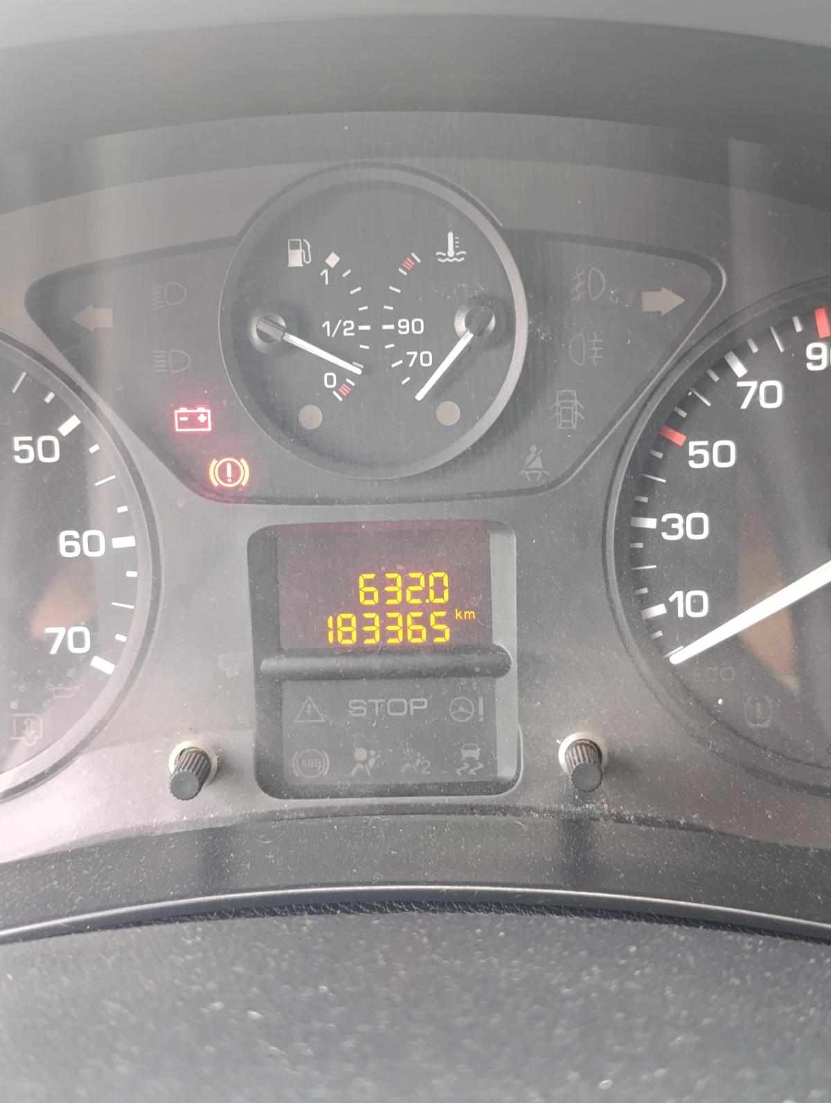 peugeot-partner-1-6-99cv-2016-diesel-1560cc