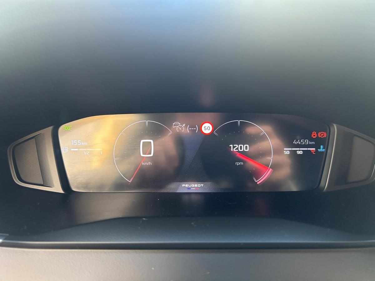 peugeot-2008-1-2-puretech-2025-gasolina-1199cc