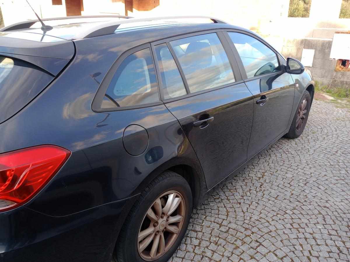 chevrolet-cruze-1-7-td-vcdi-awd-2012-diesel-1686cc