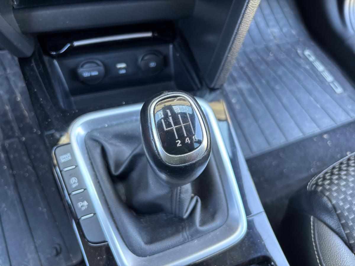 kia-ceed-1-6-crdi-2021-diesel-1598cc