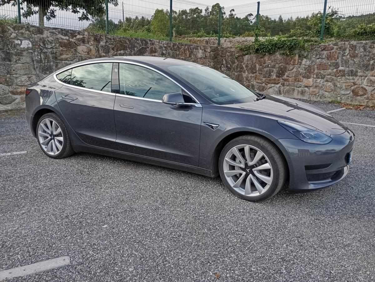 tesla-model-3-standard-range-2020-eletrico