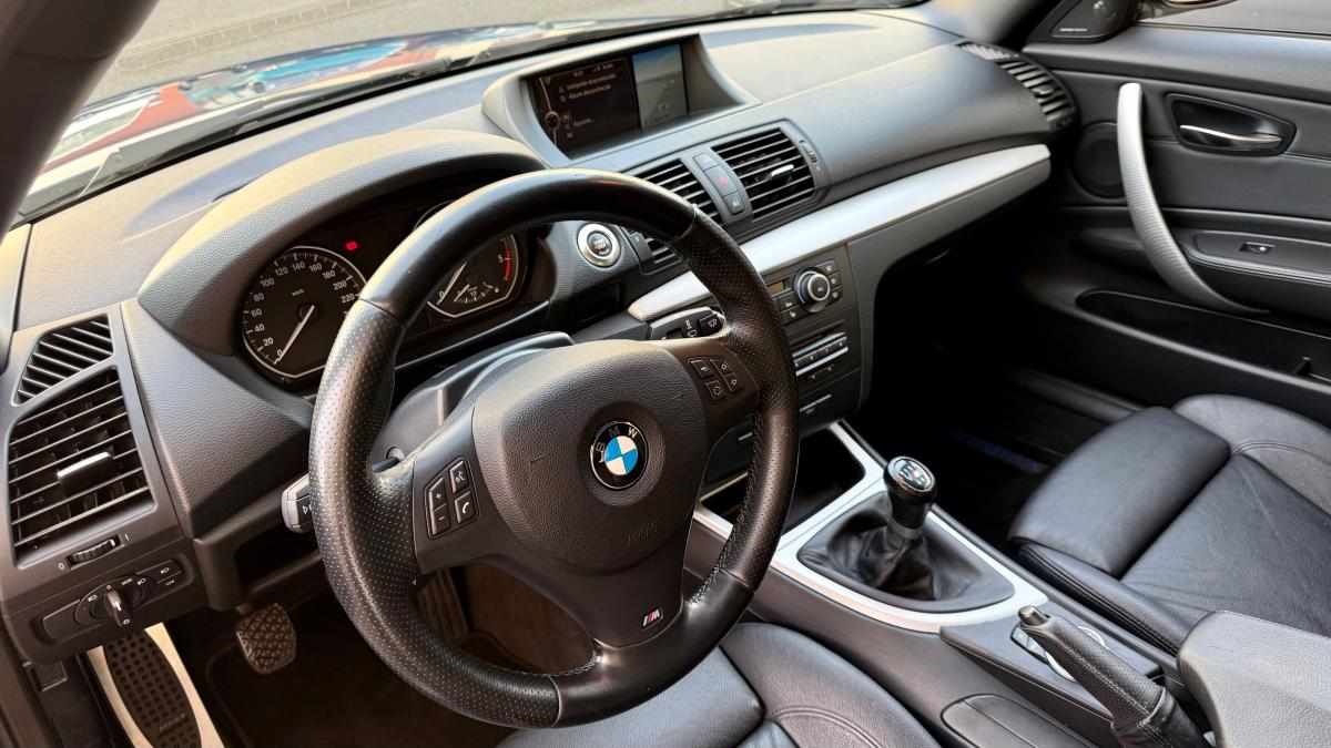 bmw-serie-1-120d-2011-diesel-1995cc