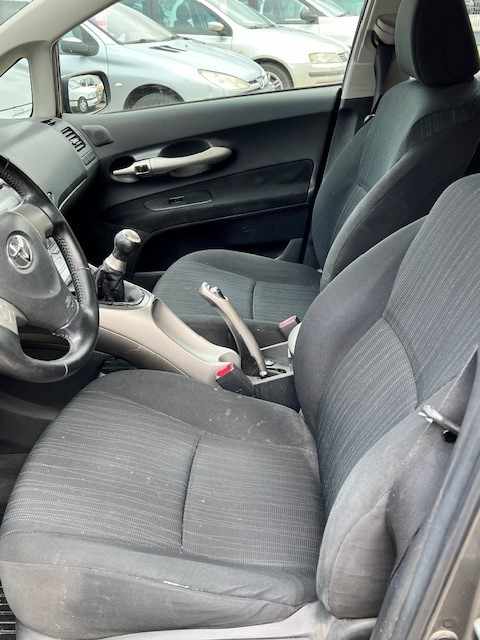 toyota-auris-1-4-vvt-i-2007-gasolina-1398cc
