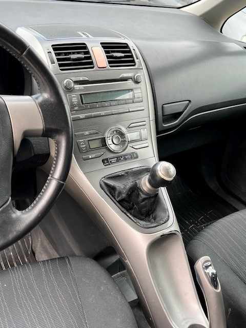 toyota-auris-1-4-vvt-i-2007-gasolina-1398cc
