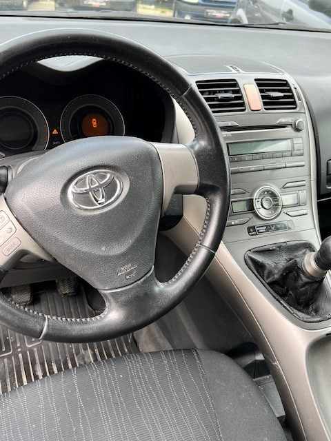 toyota-auris-1-4-vvt-i-2007-gasolina-1398cc
