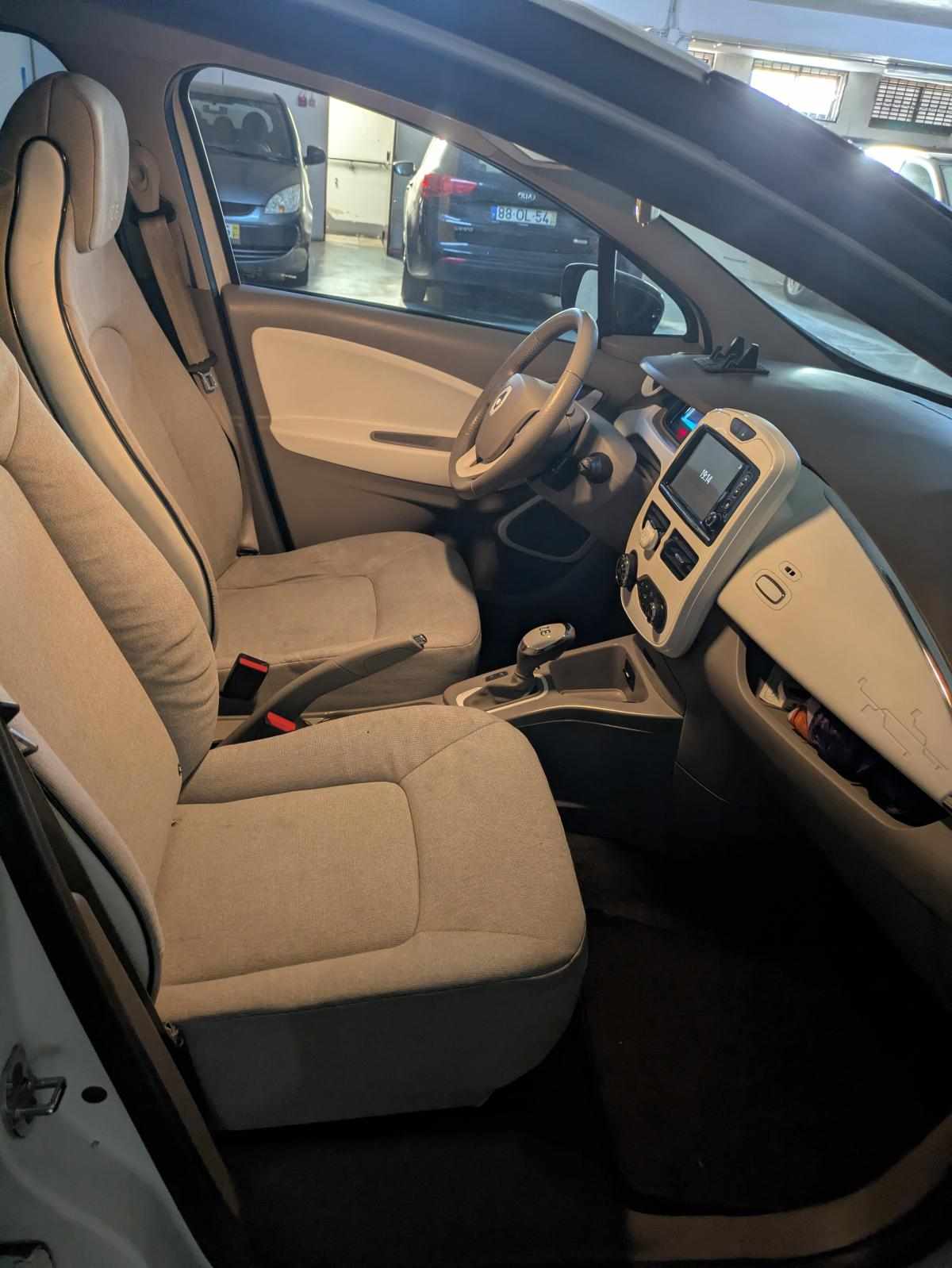 renault-zoe-q90-41-kwh-2016-eletrico