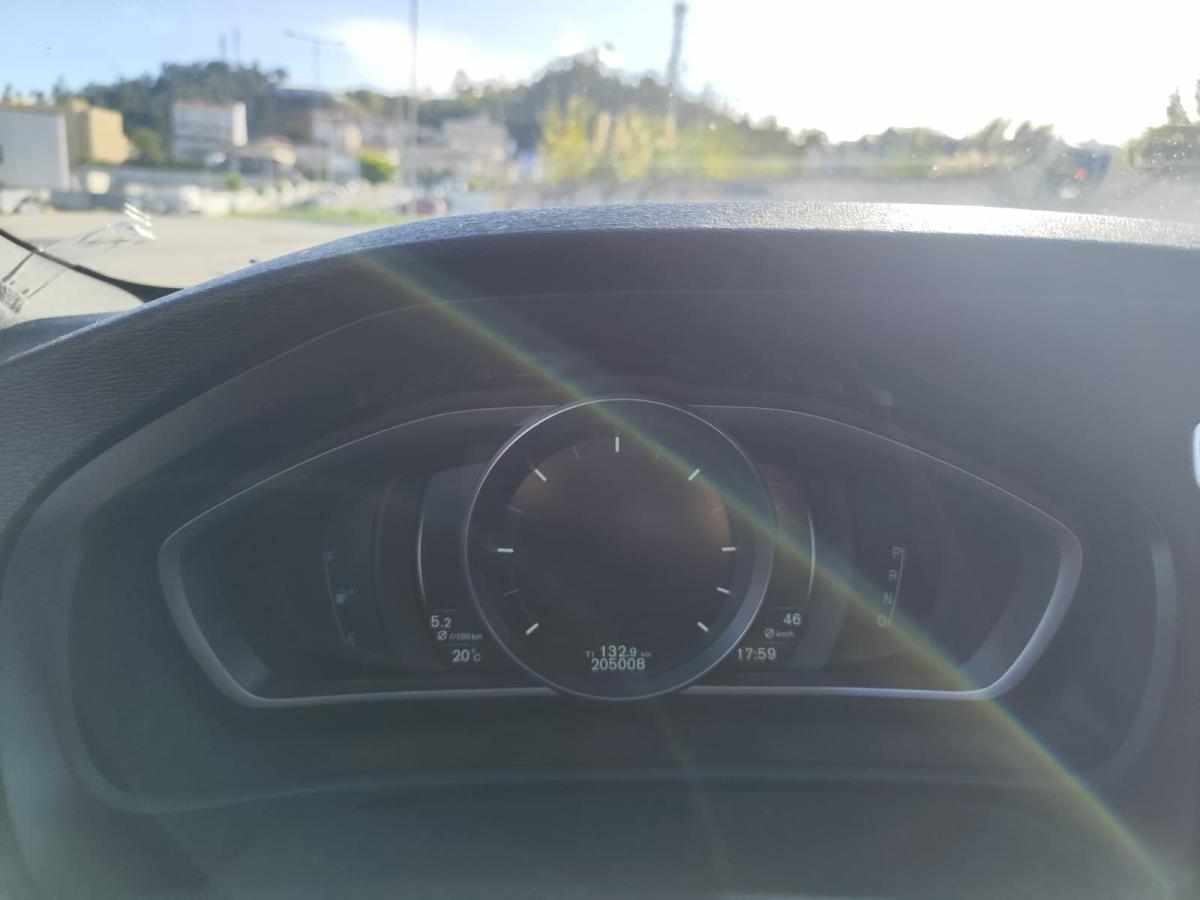 volvo-v40-d2-2016-diesel-1969cc