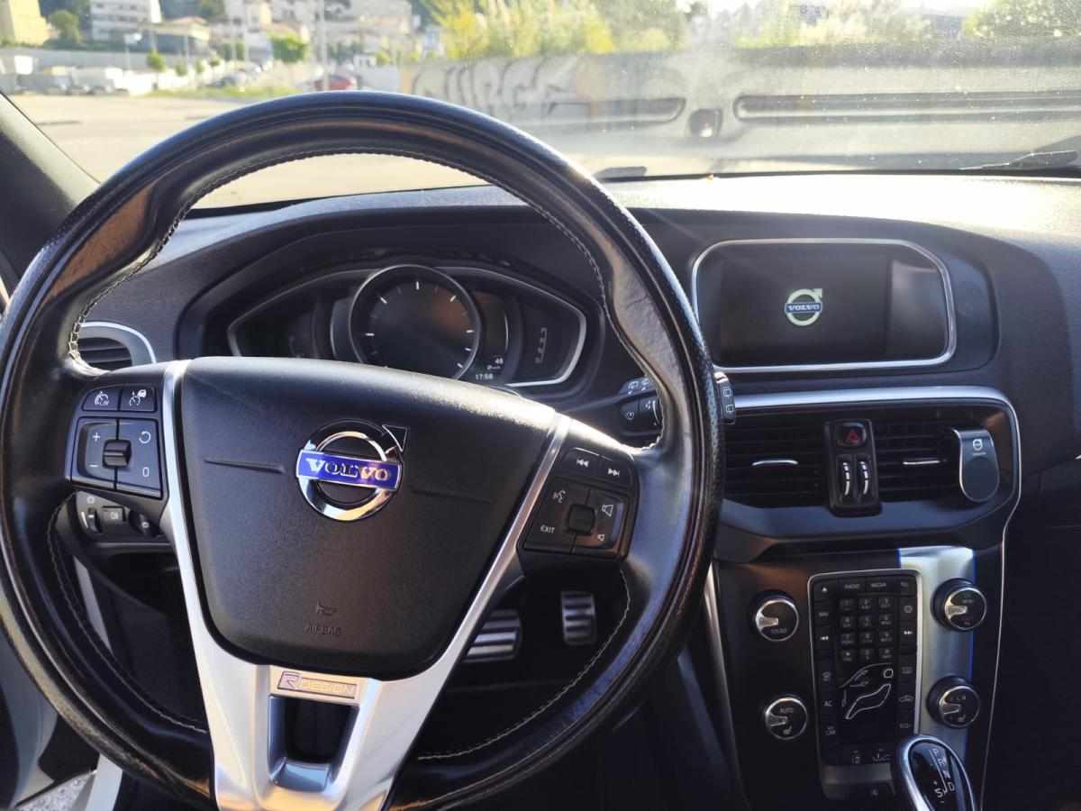 volvo-v40-d2-2016-diesel-1969cc
