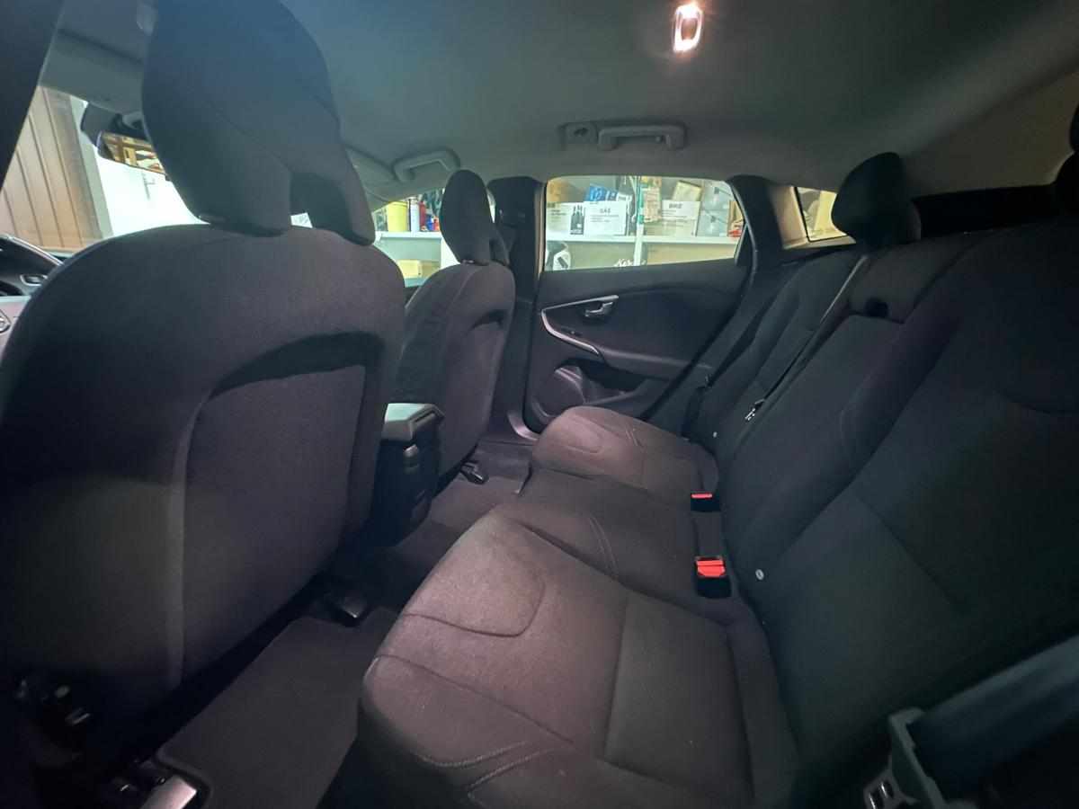 volvo-v40-d2-2016-diesel-1969cc
