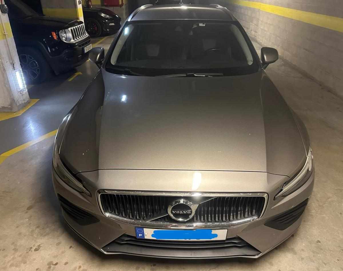 volvo-v60-2-0-d3-2019-diesel-1969cc