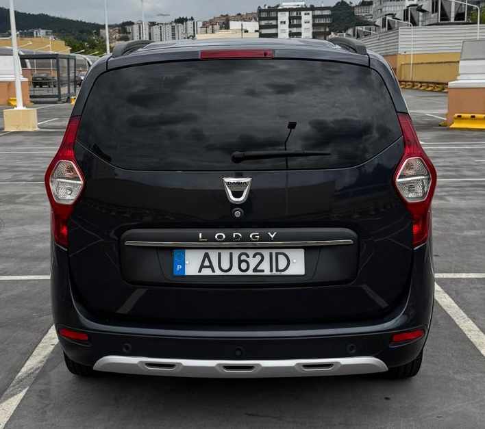 dacia-lodgy-1-5-116cv-2022-diesel-1461cc