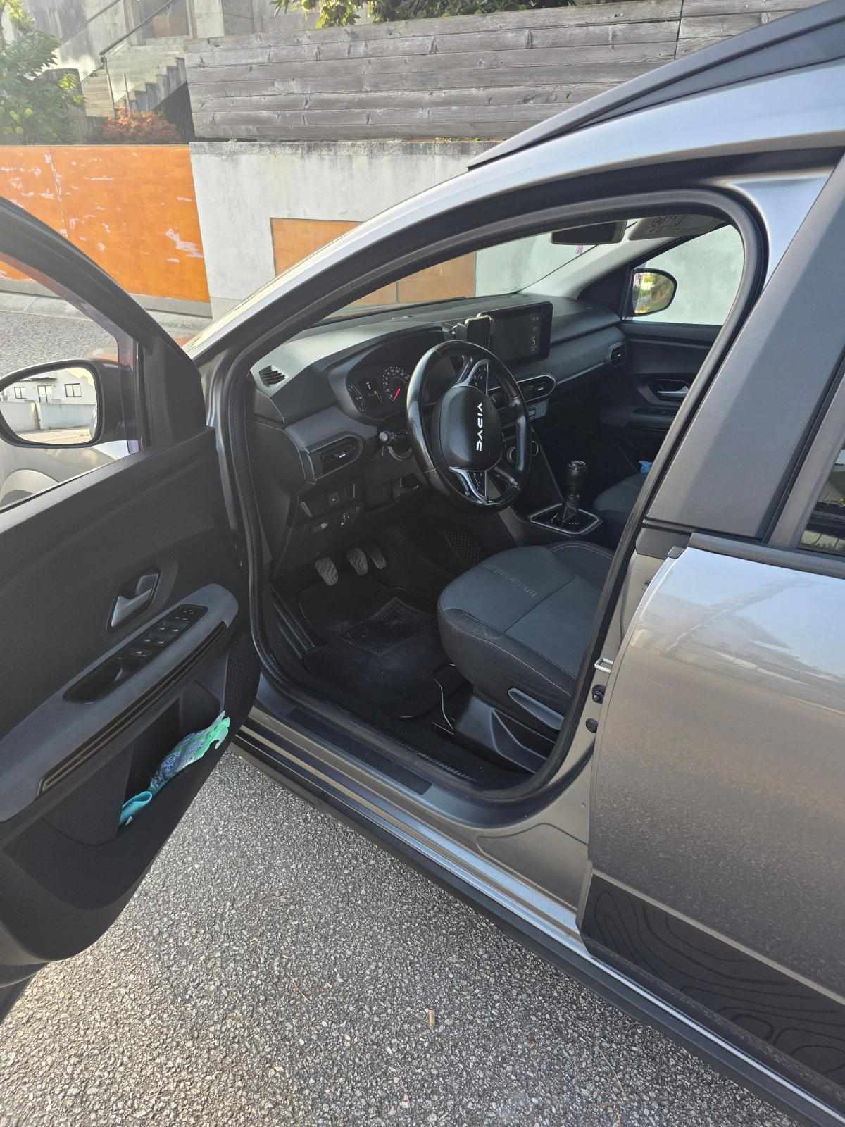 dacia-jogger-1-0-tce-eco-g-2023-gasolina-999cc