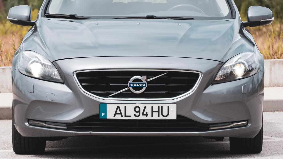 volvo-v40-1-6-d2-2015-diesel-1560cc