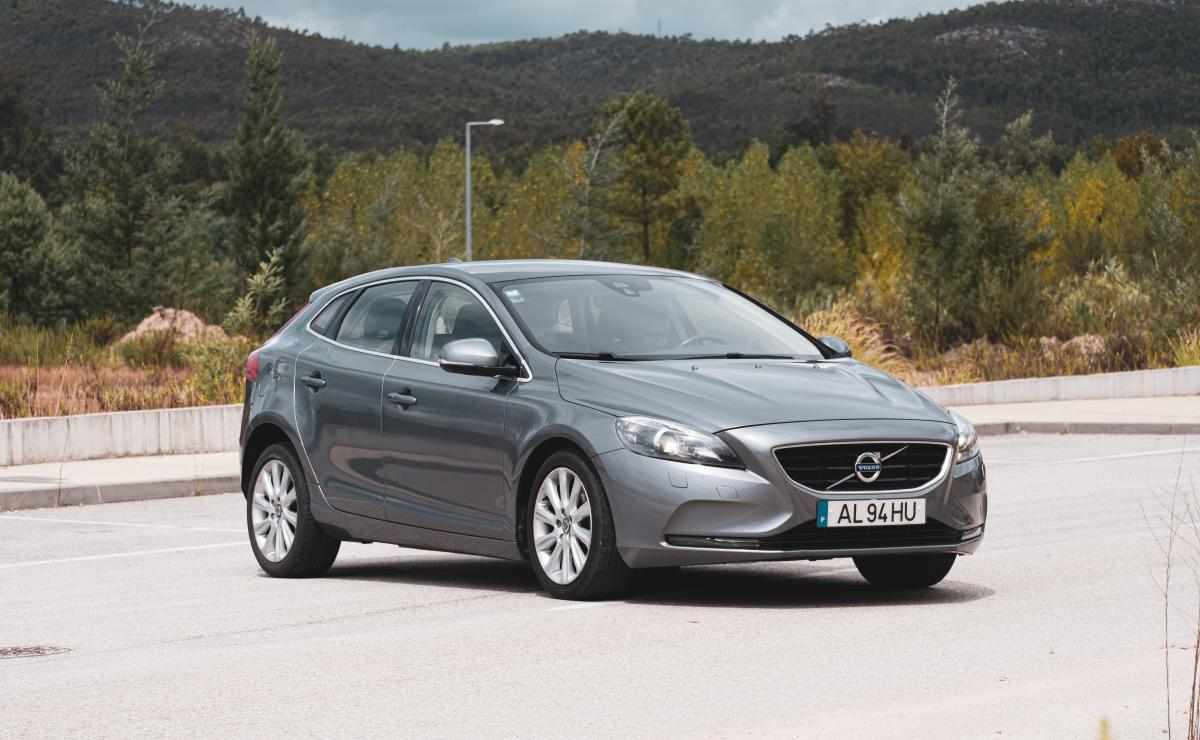 volvo-v40-1-6-d2-2015-diesel-1560cc