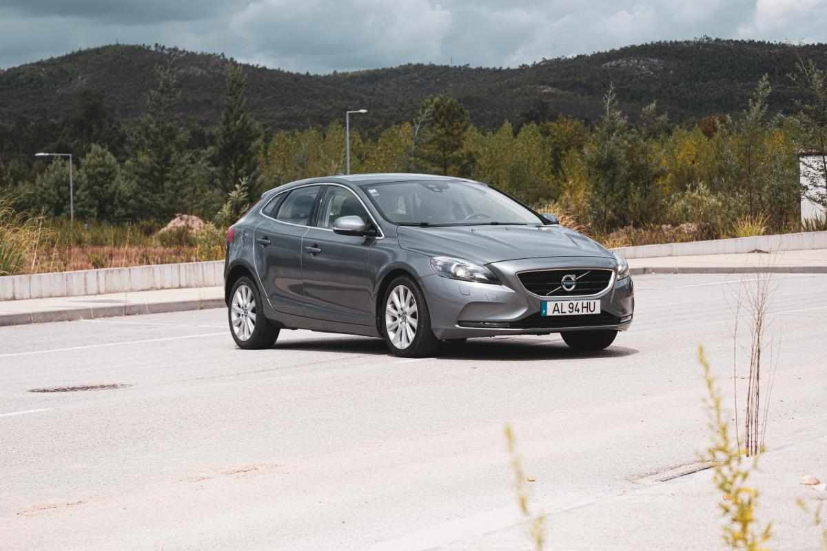 volvo-v40-1-6-d2-2015-diesel-1560cc