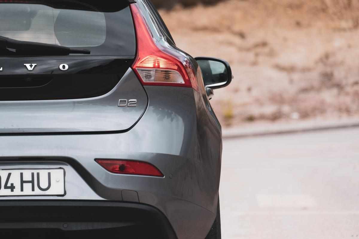 volvo-v40-1-6-d2-2015-diesel-1560cc