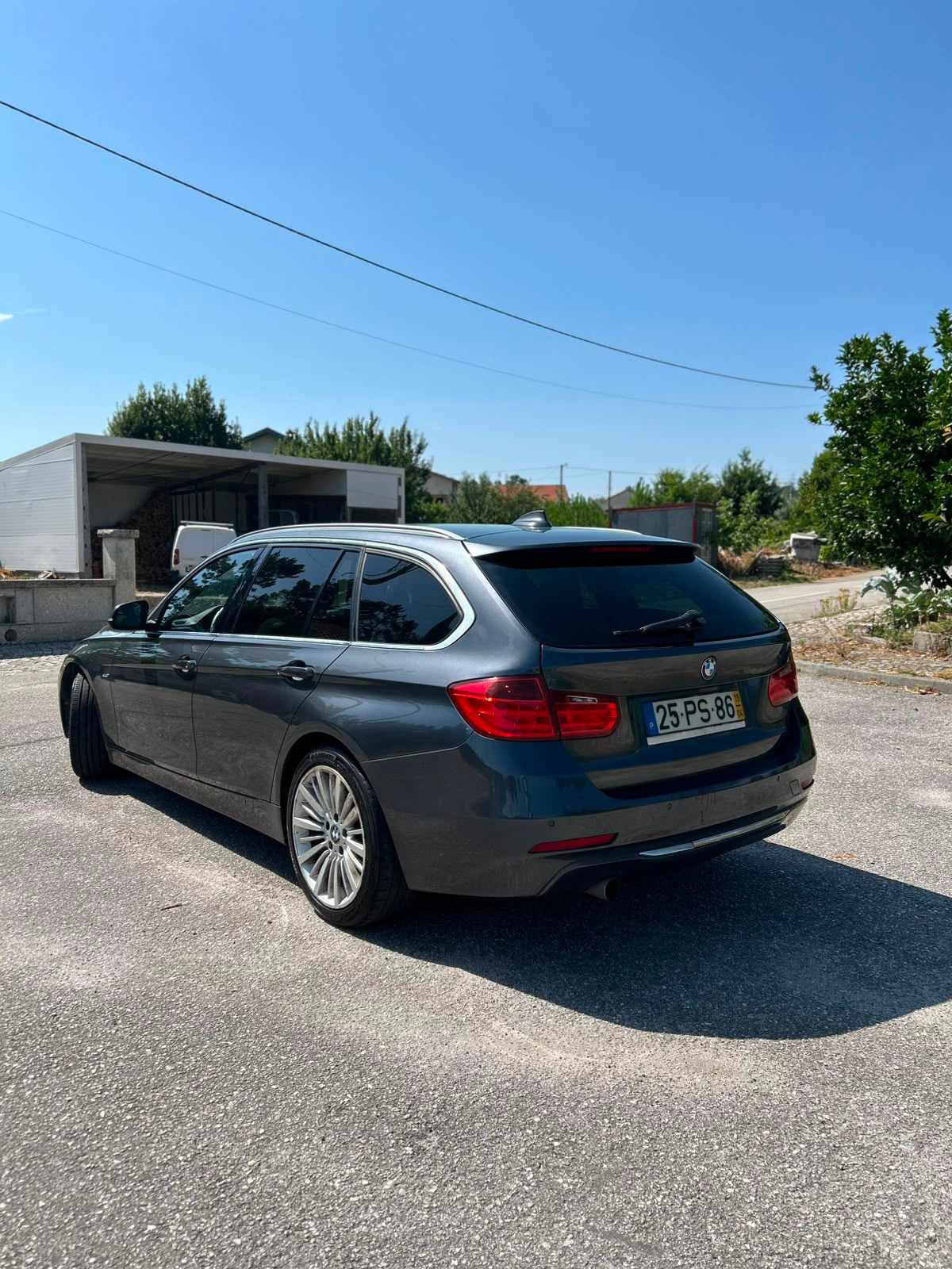 bmw-serie-3-318d-2015-diesel-1995cc