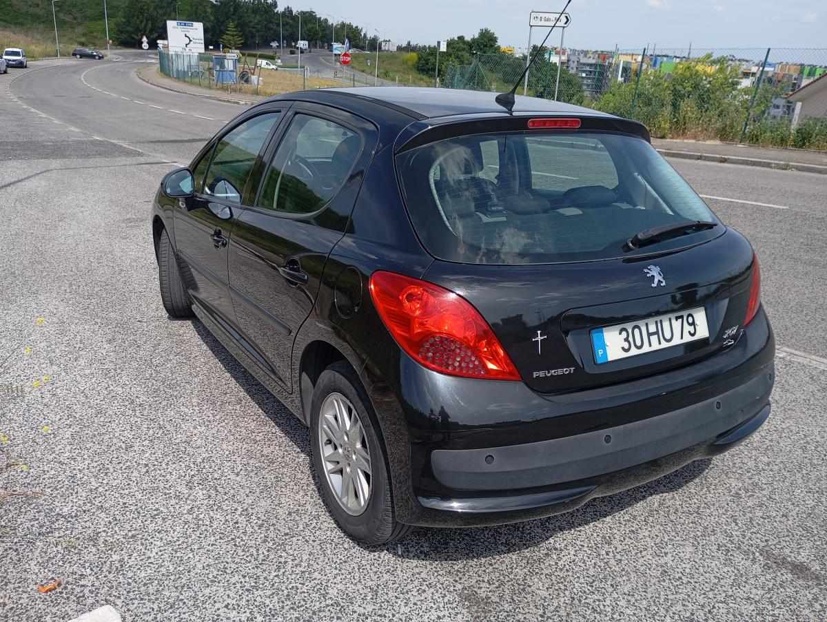 peugeot-207-1-4-hdi-2009-diesel-1398cc