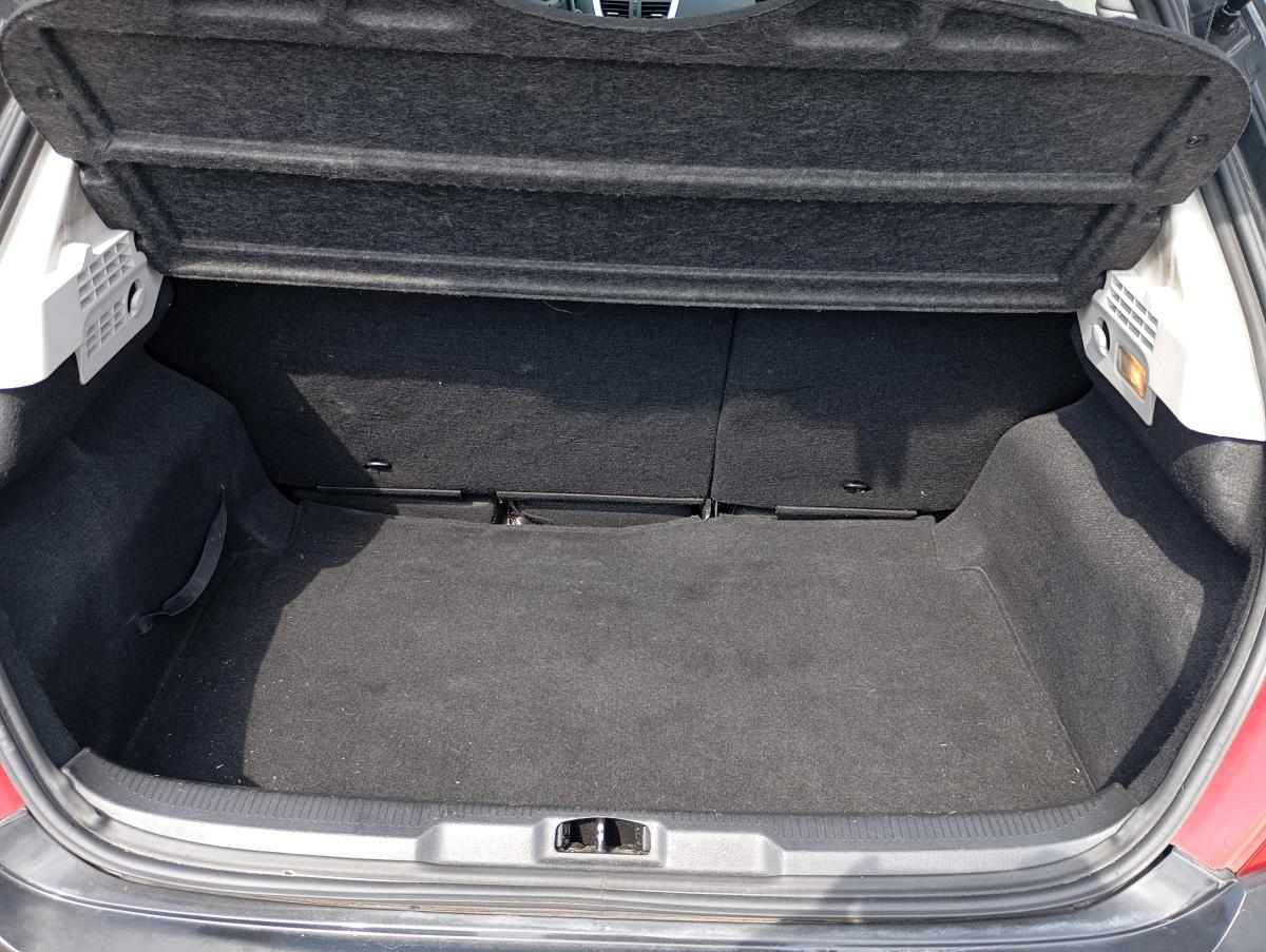 peugeot-207-1-4-hdi-2009-diesel-1398cc