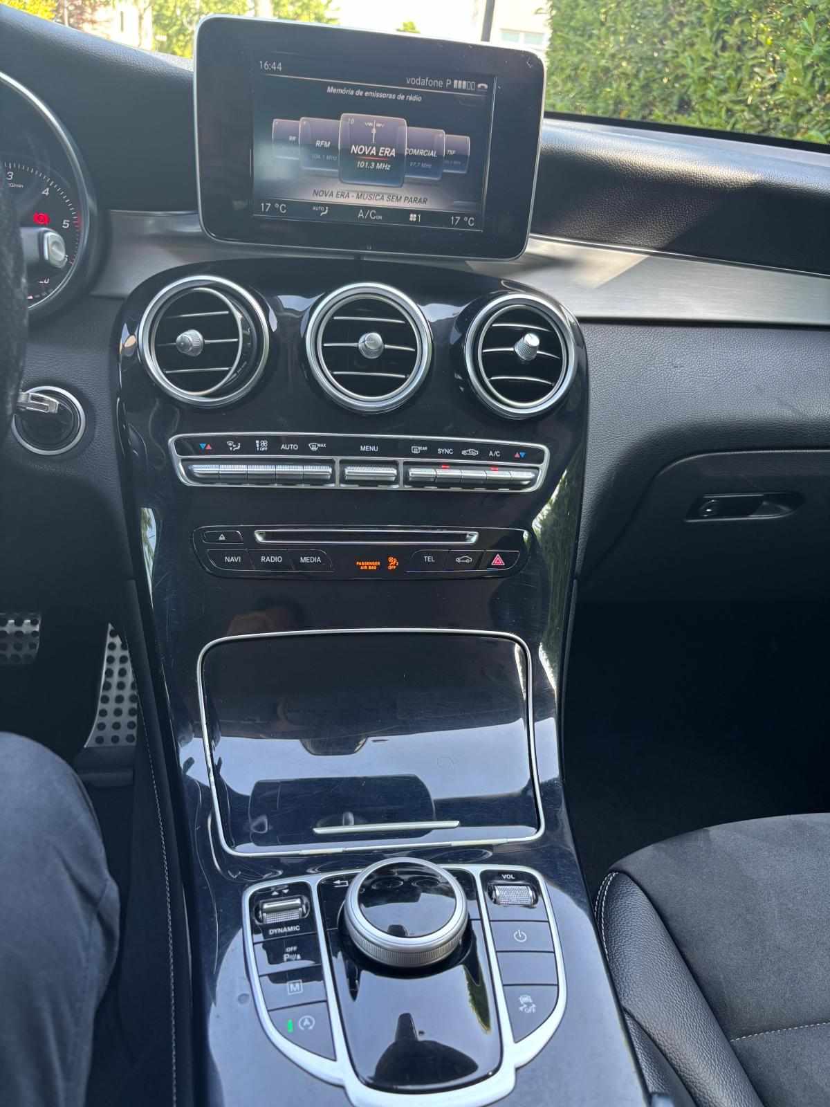 mercedes-benz-glc-250-d-4matic-2016-diesel-2143cc
