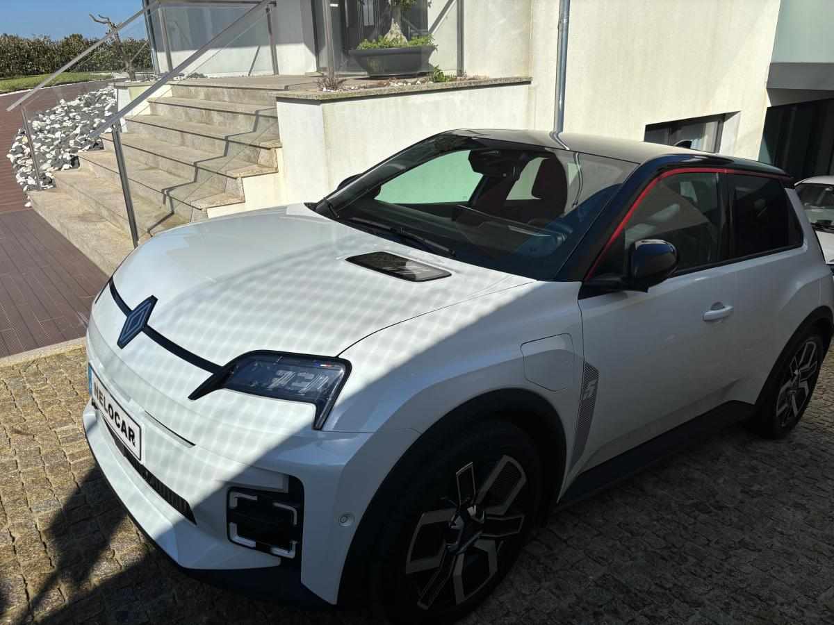 renault-5-e-tech-52-kwh-2025-eletrico
