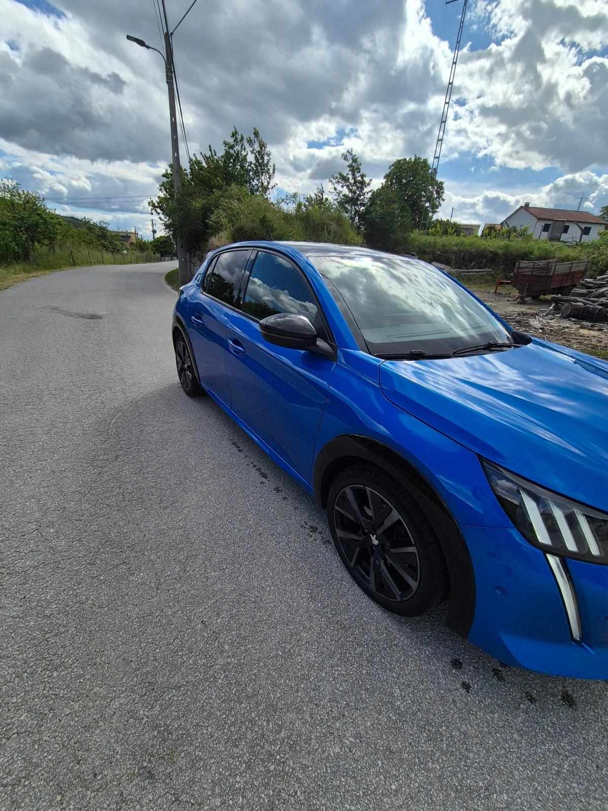 peugeot-208-1-2-puretech-2021-gasolina-1199cc