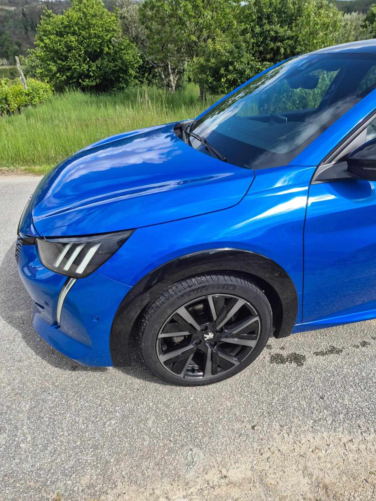 peugeot-208-1-2-puretech-2021-gasolina-1199cc