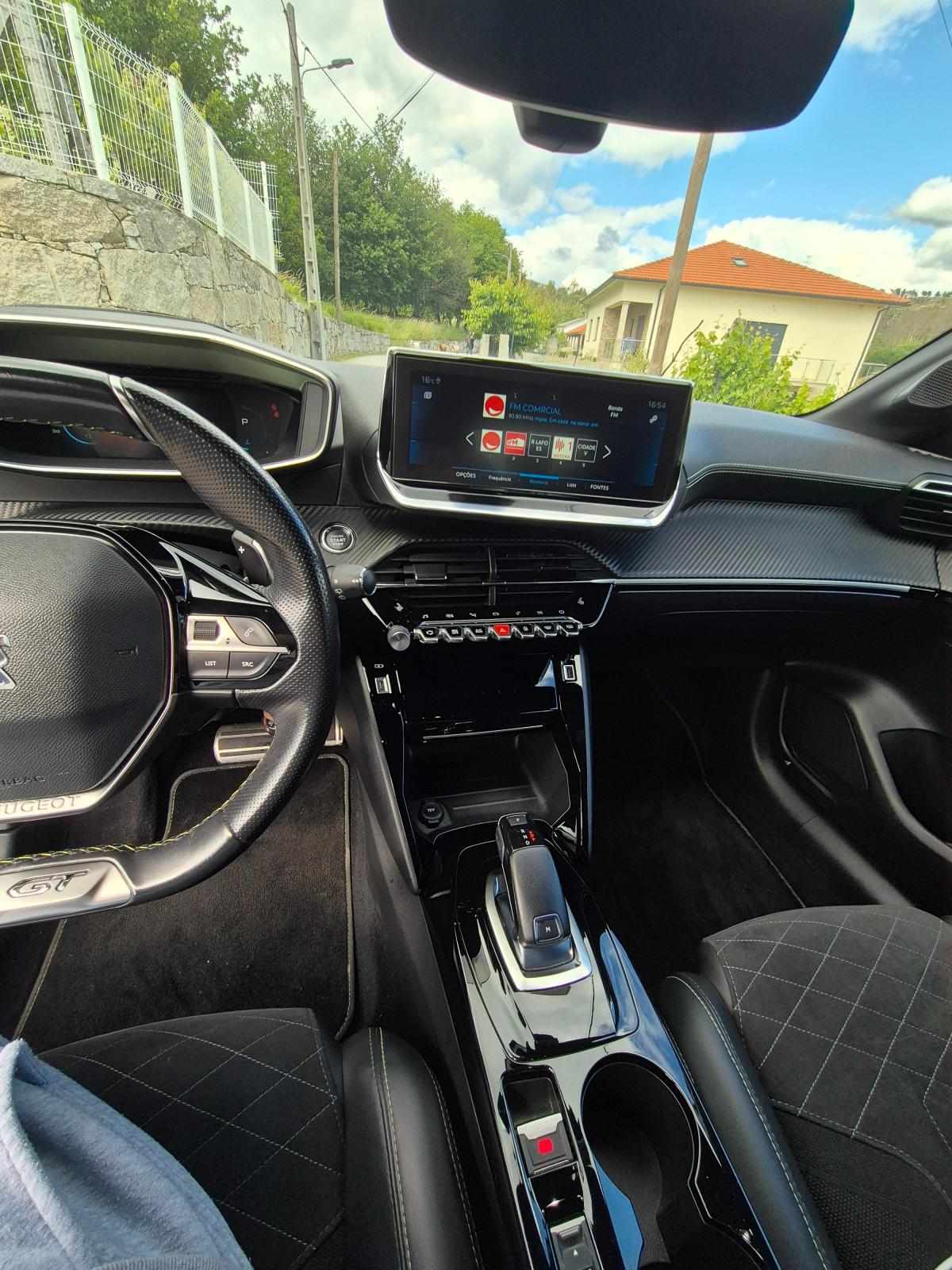 peugeot-208-1-2-puretech-2021-gasolina-1199cc